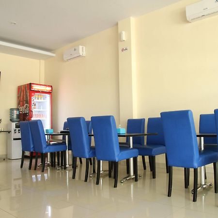 Daya Hotel Makassar Exterior foto