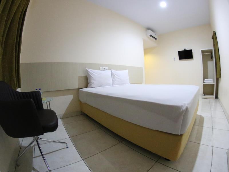 Daya Hotel Makassar Exterior foto